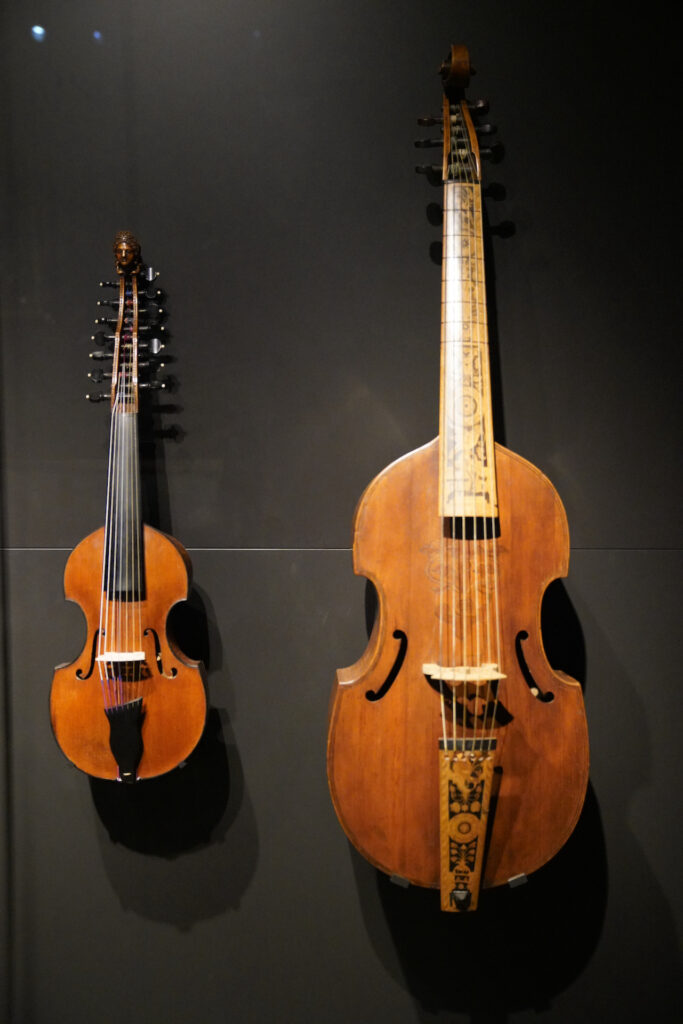 A small viol (left) and a large viol (right) displayed at Rijksmuseum.